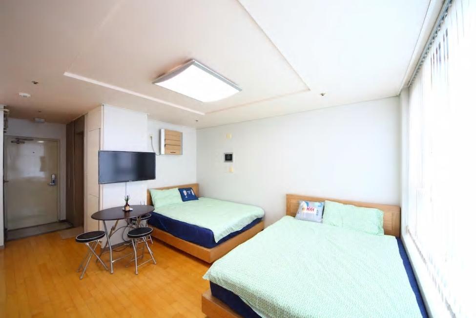Apartment Hapjeong Sweet House