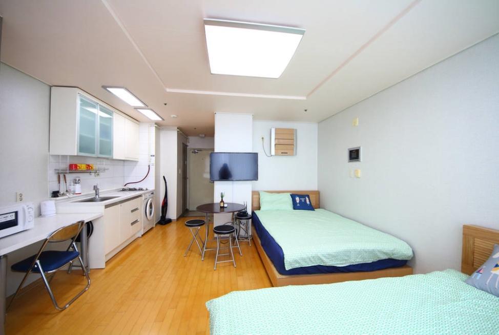 Hapjeong Sweet House Apartment
